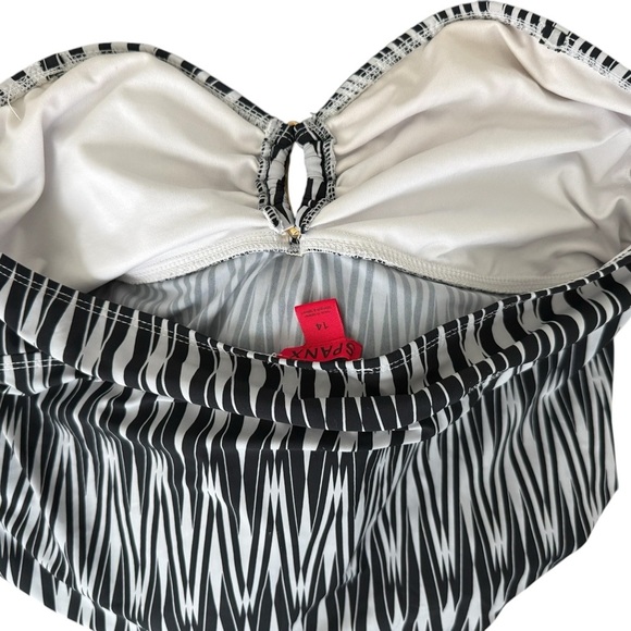SPANX 2372 Zigzag Loop Tankini Black & White Swim Top Size 14 - Picture 4 of 10